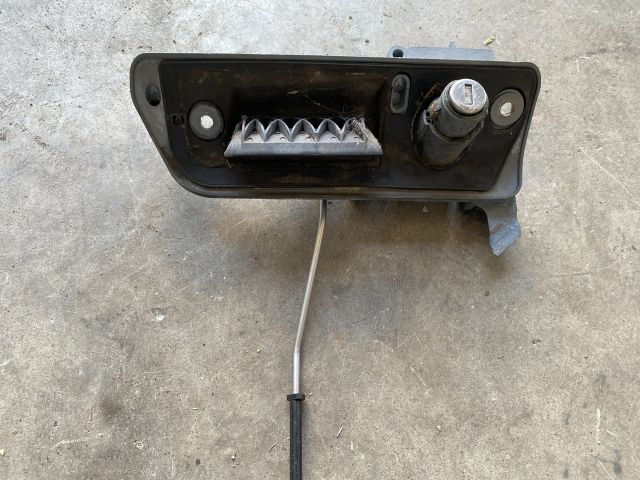 bontott VW CADDY Bal Csomagtérajtó Zárszerkezet