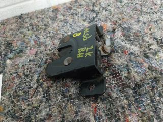 bontott VW CADDY Bal Csomagtérajtó Zárszerkezet