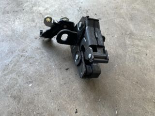 bontott VW CADDY Bal Csomagtérajtó Zárszerkezet