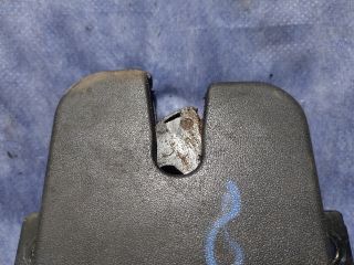 bontott VW CADDY Bal Csomagtérajtó Zárszerkezet