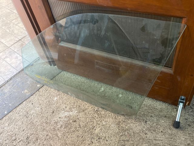 bontott VW CADDY Bal első Ablak