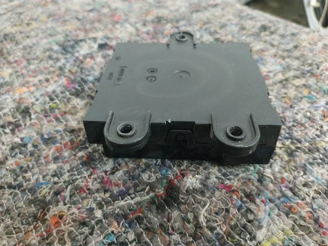 bontott VW CADDY Bal első Ablakemelő Elektronika