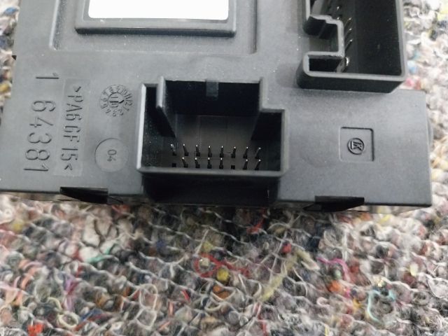 bontott VW CADDY Bal első Ablakemelő Elektronika