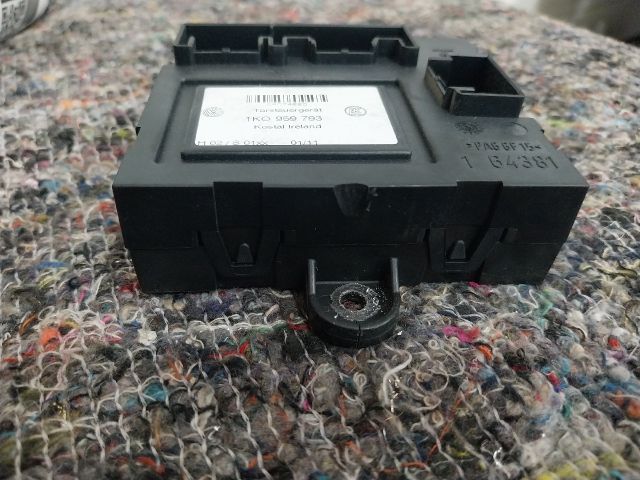 bontott VW CADDY Bal első Ablakemelő Elektronika