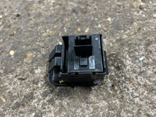 bontott VW CADDY Bal első Ablakemelő Kapcsoló