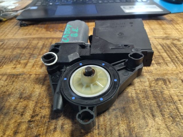 bontott VW CADDY Bal első Ablakemelő Motor