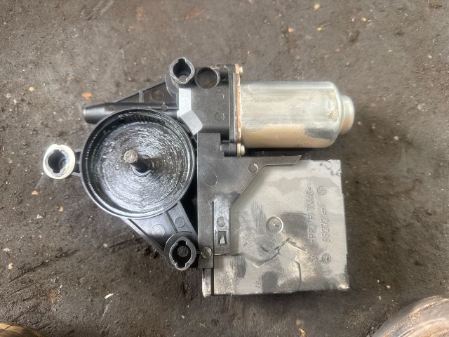 bontott VW CADDY Bal első Ablakemelő Motor