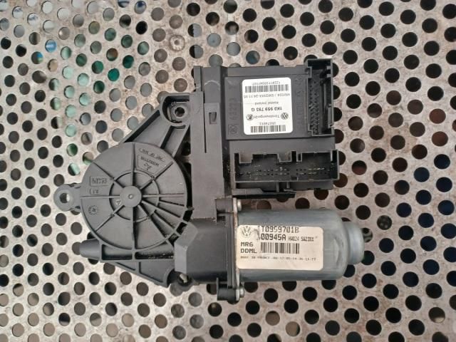 bontott VW CADDY Bal első Ablakemelő Motor