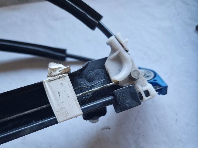 bontott VW CADDY Bal első Ablakemelő Szerkezet (Mechanikus)