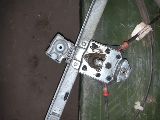 bontott VW CADDY Bal első Ablakemelő Szerkezet (Mechanikus)