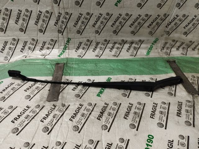 bontott VW CADDY Bal első Ablaktörlő Kar