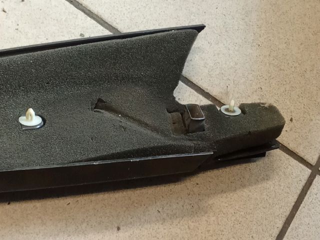 bontott VW CADDY Bal első Ajtó Kárpit