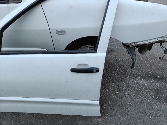 bontott VW CADDY Bal első Ajtó (Részeivel)