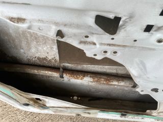 bontott VW CADDY Bal első Ajtó (Üres lemez)