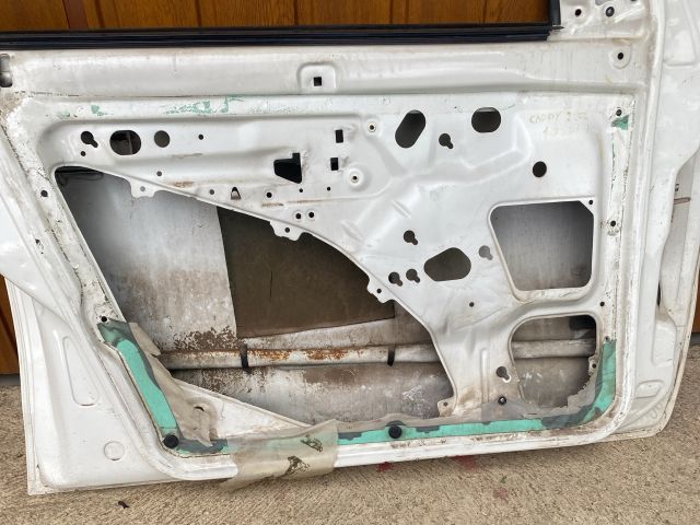 bontott VW CADDY Bal első Ajtó (Üres lemez)