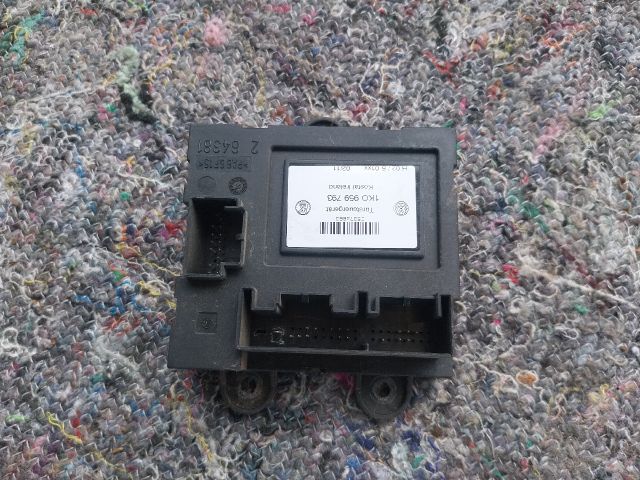 bontott VW CADDY Bal első Ajtó Vezérlőegység