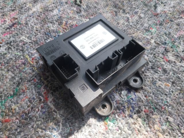 bontott VW CADDY Bal első Ajtó Vezérlőegység