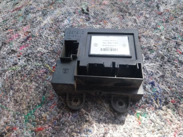 bontott VW CADDY Bal első Ajtó Vezérlőegység