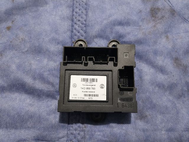 bontott VW CADDY Bal első Ajtó Vezérlőegység