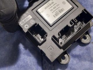 bontott VW CADDY Bal első Ajtó Vezérlőegység