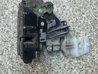 bontott VW CADDY Bal első Ajtózár