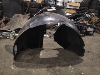 bontott VW CADDY Bal első Dobbetét (Kerékjárati, Műanyag)