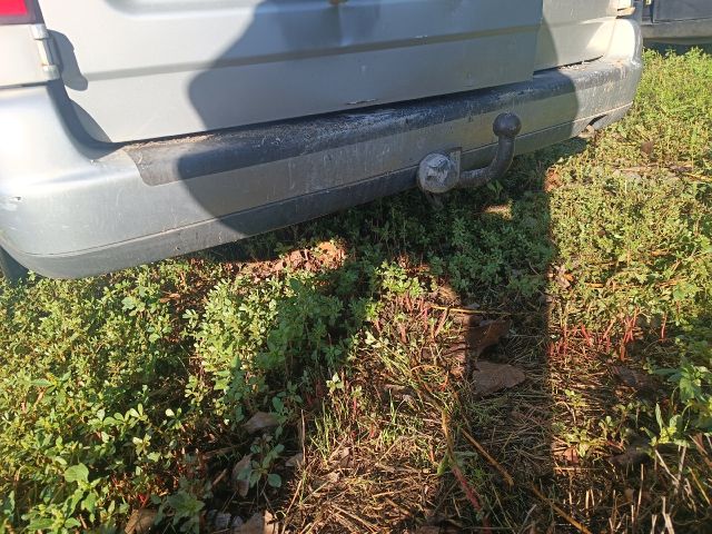 bontott VW CADDY Bal első Dobbetét (Kerékjárati, Műanyag)