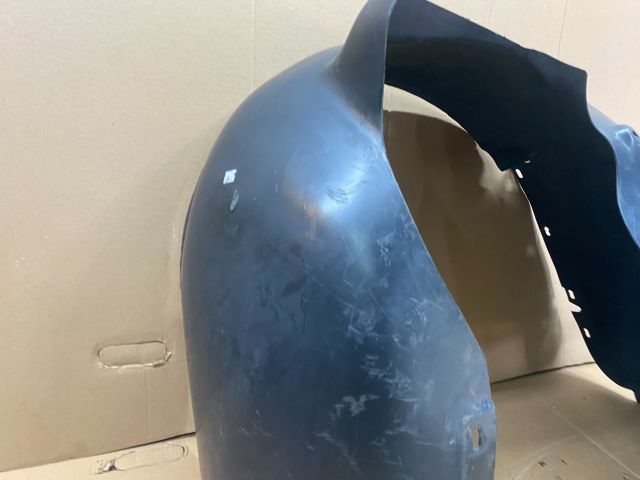 bontott VW CADDY Bal első Dobbetét (Kerékjárati, Műanyag)