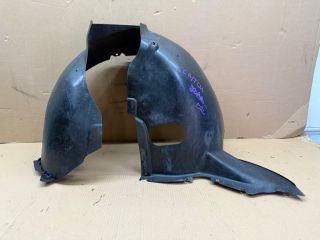 bontott VW CADDY Bal első Első Dobbetét (Kerékjárati, Műanyag)