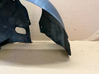 bontott VW CADDY Bal első Első Dobbetét (Kerékjárati, Műanyag)