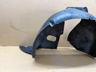 bontott VW CADDY Bal első Első Dobbetét (Kerékjárati, Műanyag)