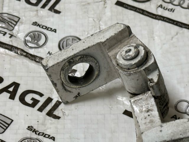 bontott VW CADDY Bal első Felső Zsanér