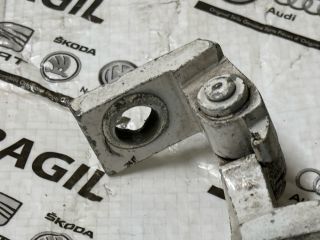 bontott VW CADDY Bal első Felső Zsanér