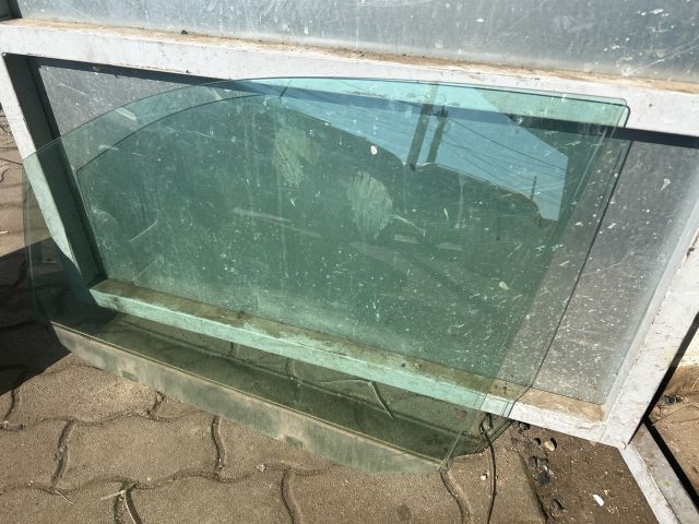 bontott VW CADDY Bal első Fixüveg (Ajtóban)