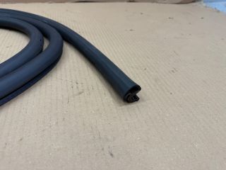 bontott VW CADDY Bal első Gumikéder