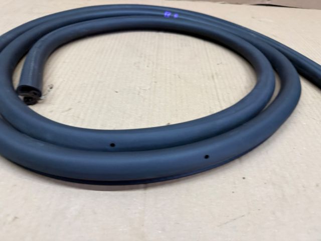 bontott VW CADDY Bal első Gumikéder