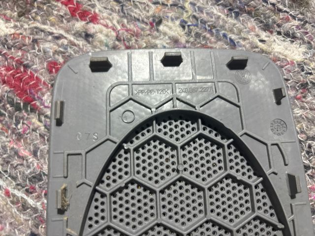 bontott VW CADDY Bal első Hangszóró Burkolat