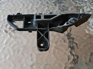 bontott VW CADDY Bal első Lökhárító Tartó (Műanyag)