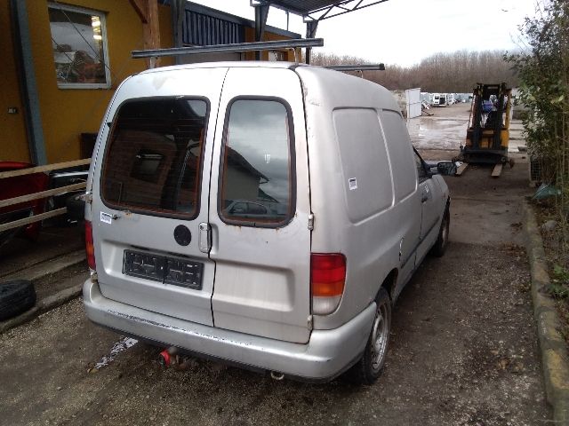 bontott VW CADDY Bal első Zsanér