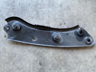 bontott VW CADDY Bal Fényszóró Tartó