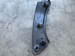 bontott VW CADDY Bal Fényszóró Tartó