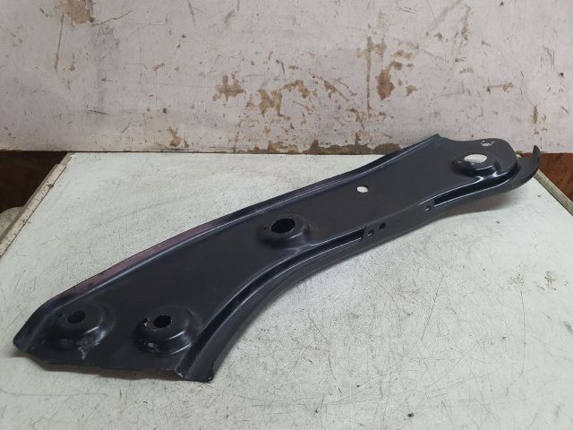 bontott VW CADDY Bal Fényszóró Tartó