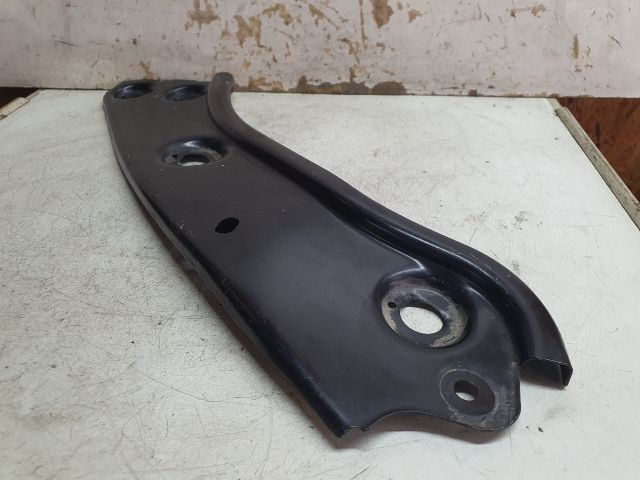 bontott VW CADDY Bal Fényszóró Tartó