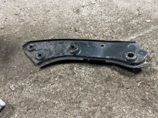 bontott VW CADDY Bal Fényszóró Tartó