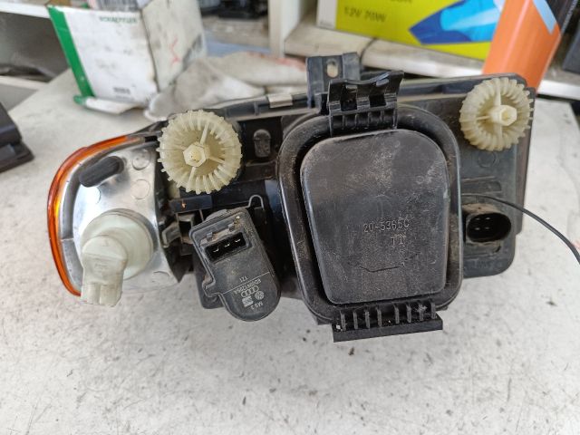 bontott VW CADDY Bal Fényszóró