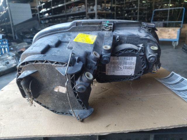 bontott VW CADDY Bal Fényszóró