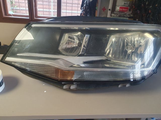 bontott VW CADDY Bal Fényszóró