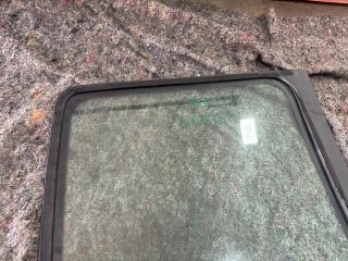 bontott VW CADDY Bal hátsó Ablak