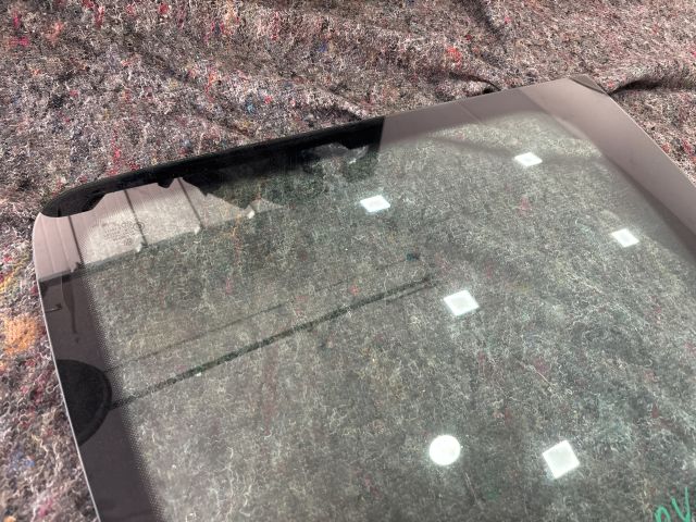 bontott VW CADDY Bal hátsó Ablak