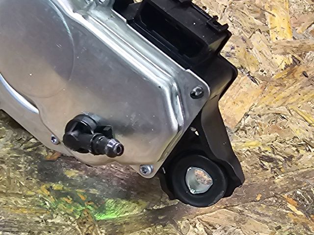 bontott VW CADDY Bal hátsó Ablaktörlő Motor